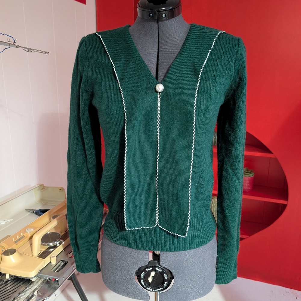 Hell Bunny Green V-Neck Sweater with Bow Detail